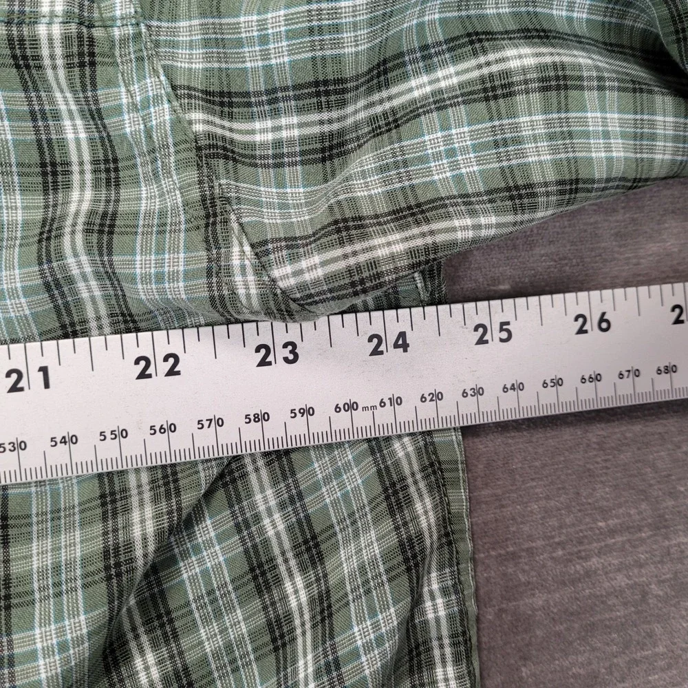 The North Face Mens XL Green Plaid Short Sleeve Button‎ Up Hiking Shirt Modal